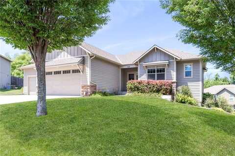 615 N Monterey Way, Lawrence, KS 66049