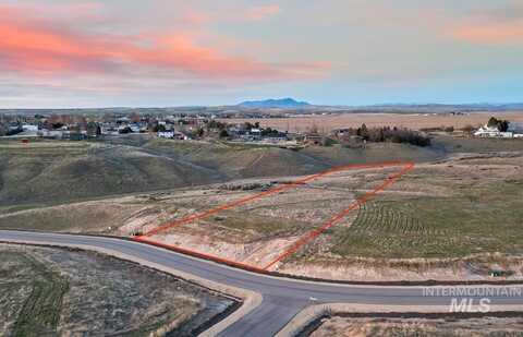 8122 Quail Hollow Dr, Middleton, ID 83644