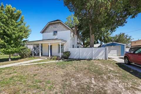 210 N 3rd St, Parma, ID 83660