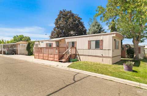 1715 W Flamingo Ave, Nampa, ID 83651