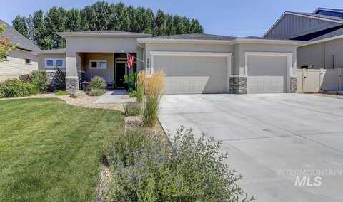 8902 S Fuego Ave, Kuna, ID 83643