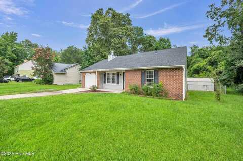 502 Regalwood Drive, Jacksonville, NC 28546