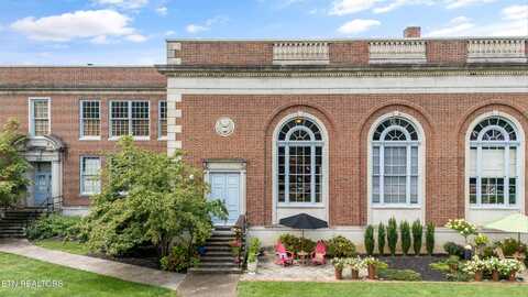 523 N Bertrand St, Knoxville, TN 37917