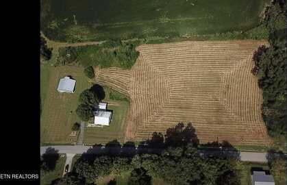 117 Cedar Valley Rd, Sweetwater, TN 37874