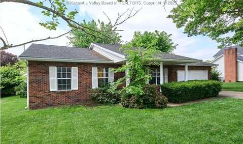 5 Royal Oak Court, Hurricane, WV 25526