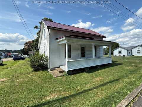 451 Fourth Street, Mason, WV 25260