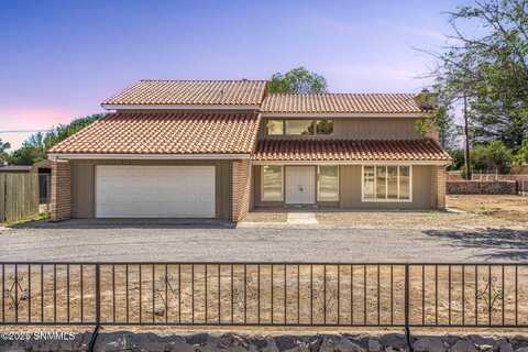 2635 N Valley Drive, Las Cruces, NM 88007