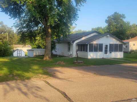 708 Linn Street, Valley Falls, KS 66088