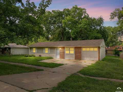 1504 Pinewood Drive, Lawrence, KS 66044