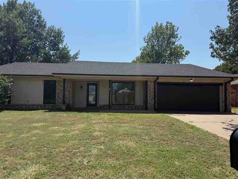 7708 SW Delta, Lawton, OK 73505