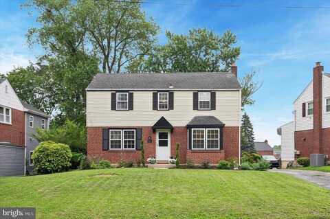 211 E MANOA RD, HAVERTOWN, PA 19083