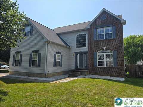 236 Lenape Trail, Macungie, PA 18104