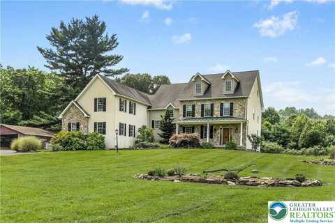 3370 Lower Saucon Road, Shamokin, PA 18055