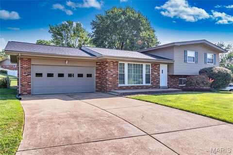 9338 Queenston Drive, Crestwood, MO 63126