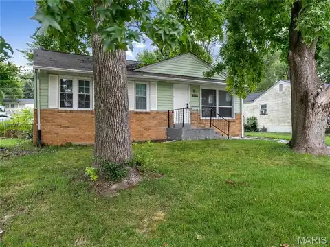 6824 Frostview Lane, Berkeley, MO 63134
