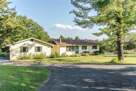 328 Hawk Road, Saint Clair, MO 63077