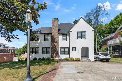 615 N Henderson Avenue, Cape Girardeau, MO 63701