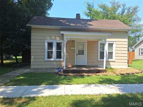 105 N Edison Street, Freeburg, IL 62243