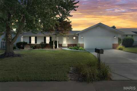 16 Yellowstone Court, Saint Peters, MO 63376