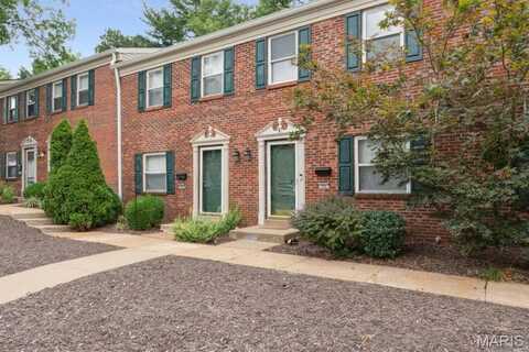 222 Charmers Court, Kirkwood, MO 63122