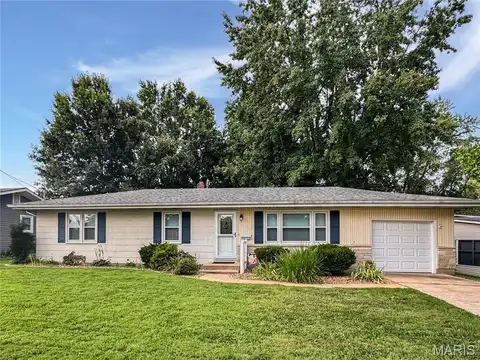 1458 E 8th Street, Washington, MO 63090