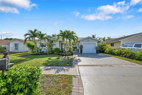 378 SW 33rd Ter, Deerfield Beach, FL 33442