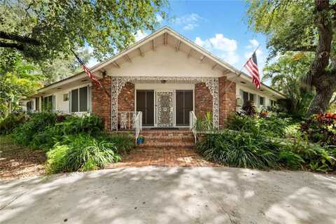 7895 Grand Canal Dr, Miami, FL 33144