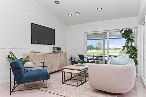 5602 E Parkwalk Cir E, Boynton Beach, FL 33472