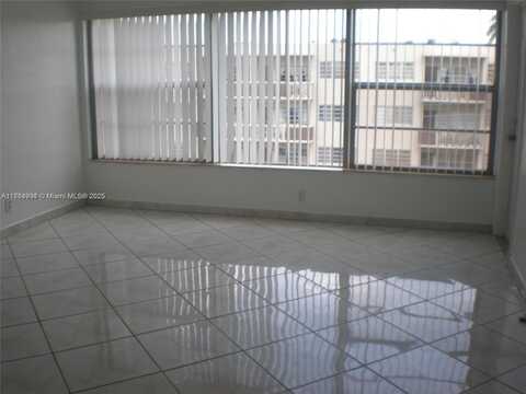 1460 NE 169th St, Miami, FL 33162