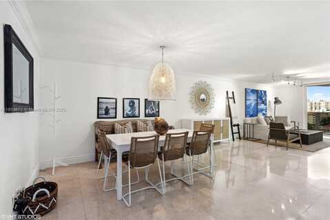 2401 Collins Ave, Miami Beach, FL 33140
