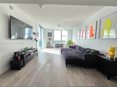 2641 N Flamingo Rd, Sunrise, FL 33323