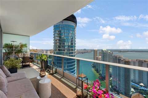 200 Biscayne Boulevard Way, Miami, FL 33131
