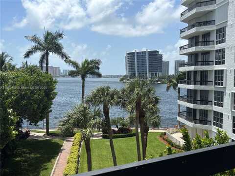 3600 Mystic Pointe Dr, Aventura, FL 33180