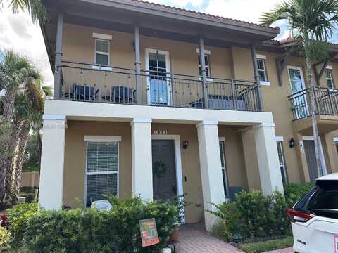 1422 SW 147th Ter, Pembroke Pines, FL 33027