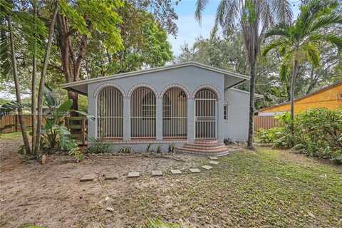 7041 SW 63rd Ct, South Miami, FL 33143