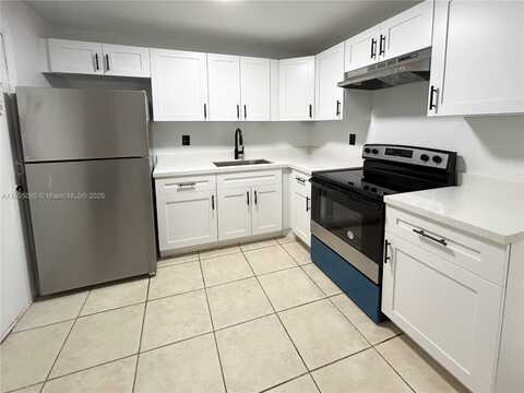 12215 W Dixie Hwy, North Miami, FL 33161