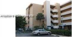 802 NW 87 AV, Miami, FL 33172