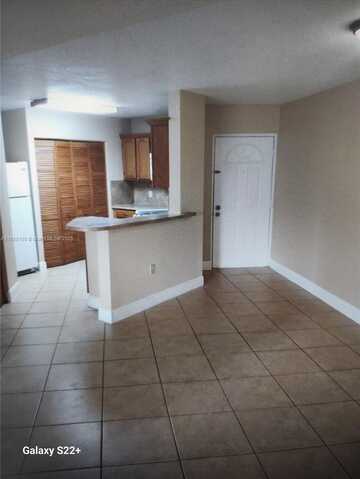 6284 NW 186th St, Hialeah, FL 33015