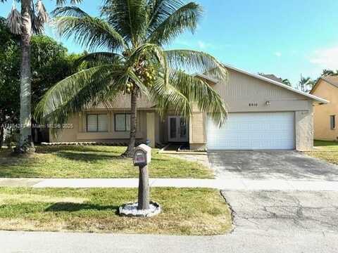 8510 NW 46th Ct, Lauderhill, FL 33351