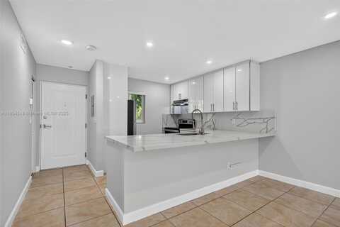 7705 Camino Real, Miami, FL 33143