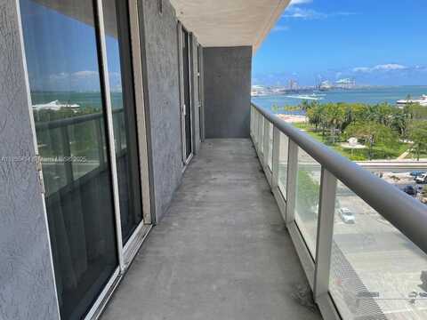 50 Biscayne Blvd, Miami, FL 33132