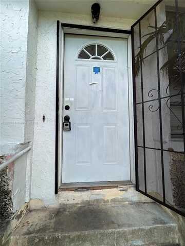 796 NE 85th St, Miami, FL 33138