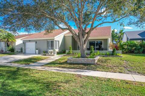 16780 Redwood Way, Weston, FL 33326