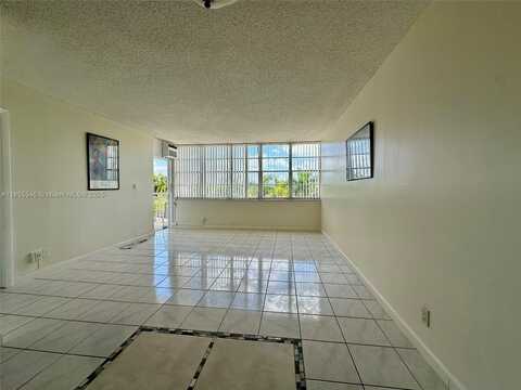 2025 NE 164th St, North Miami Beach, FL 33162