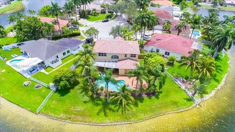 2340 NW 186th Ave, Pembroke Pines, FL 33029