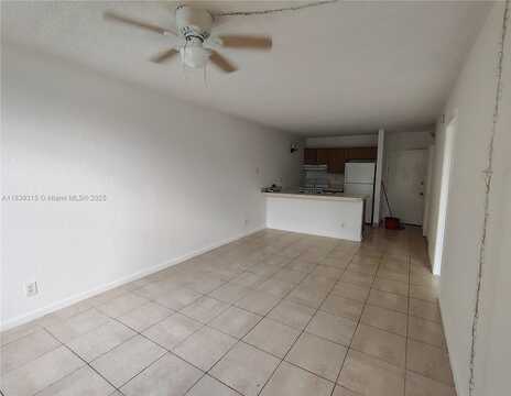 2401 Riverside Dr, Coral Springs, FL 33065