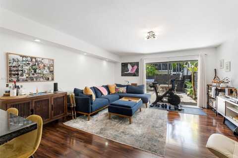 3218 W Trade Ave, Miami, FL 33133