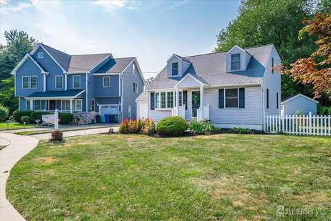 6 Robert Circle, Metuchen, NJ 08840