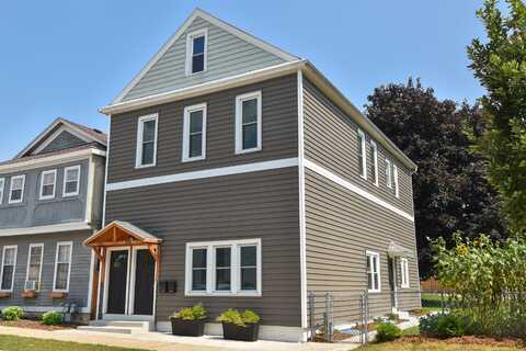2506 S Delaware Ave, Milwaukee, WI 53207