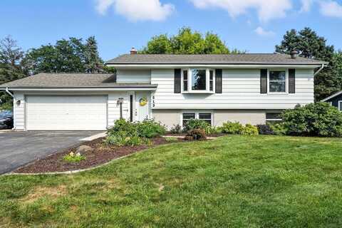519 Buckingham Way, Hartland, WI 53029